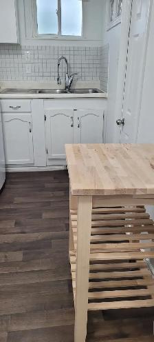 Room for Rent in Central Peterborough All Inclusive - Photo 8