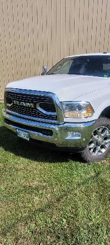 2017 RAM LIMITED 2500 - Photo 3