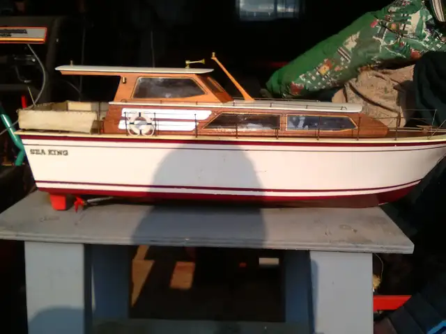 R/C  model boat