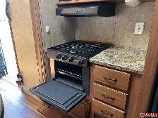 2013 GULFSTREAM KINGSPORT 32TBHT Travel Trailer - Photo 10