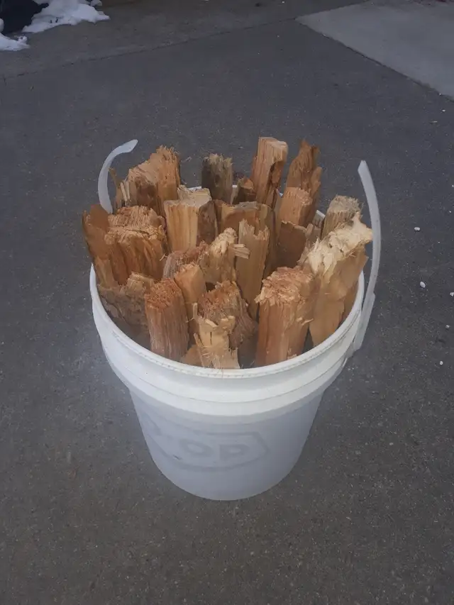 FIREWOOD - SEASONED JACKPINE KINDLING