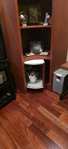 Teak Cabinets - Photo 2