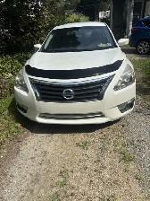 2014 Nissan Altima $3000 obo