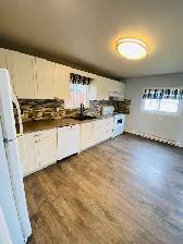 3-Bdrm Home for Rent With Laundry – Elliot Lake – $1,595   Hydro - Photo 7