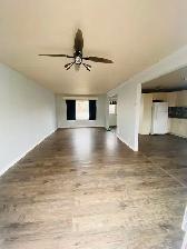 3-Bdrm Home for Rent With Laundry – Elliot Lake – $1,595   Hydro - Photo 8