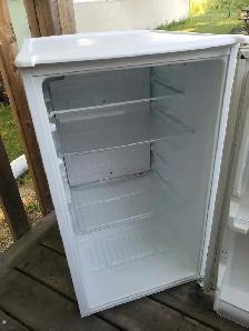 sanyo mini fridge - Photo 4