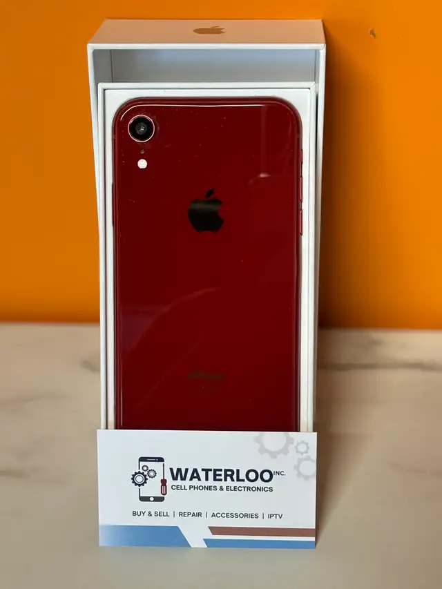iPhone XR 64gb (Store Warranty)