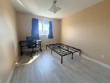 4 BEDROOM OFF CAMPUS HOUSING FOR BROCK STUDENTS IN THOROLD! - Photo 7