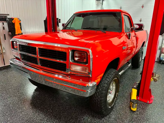 Dodge Power Ram W150 4X4 1992 Restauré