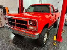 Dodge Power Ram W150 4X4 1992 Restauré