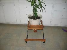 Vintage wooden baby walker - Photo 4