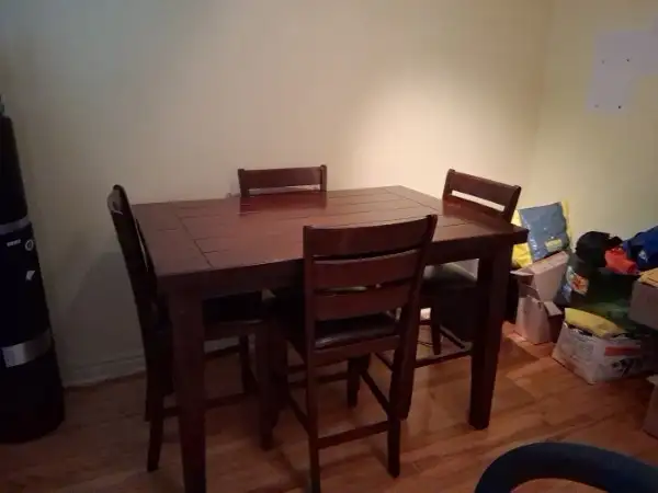Table et chaise de cuisine