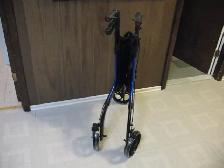 Premium 3 Wheel Rolator/Walker, BRAND NEW - Photo 6