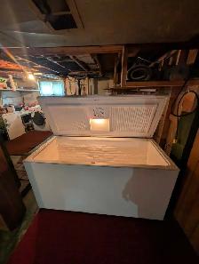 Large Deep Freezer - Photo 2