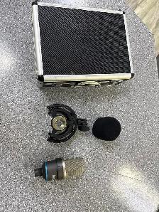 Apex 549 Large Diaphragm Studio Condenser Microphone Kit - Photo 2
