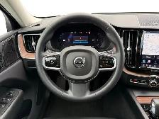 2023 Volvo XC60 Plus Bright Theme - Photo 16