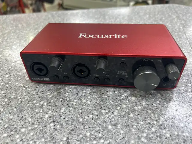 Focusrite Scarlett 2I2 Gen 3 USB Interface