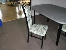 Cuisine Table 4 Chaises (Négociable)