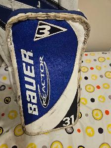 goalie equipment - Photo 8