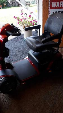 MOBILITY SCOOTER - Photo 3