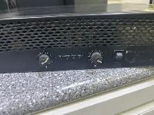 Crown XLS-602 2 Channel Professional Stereo Amplifier - Photo 2
