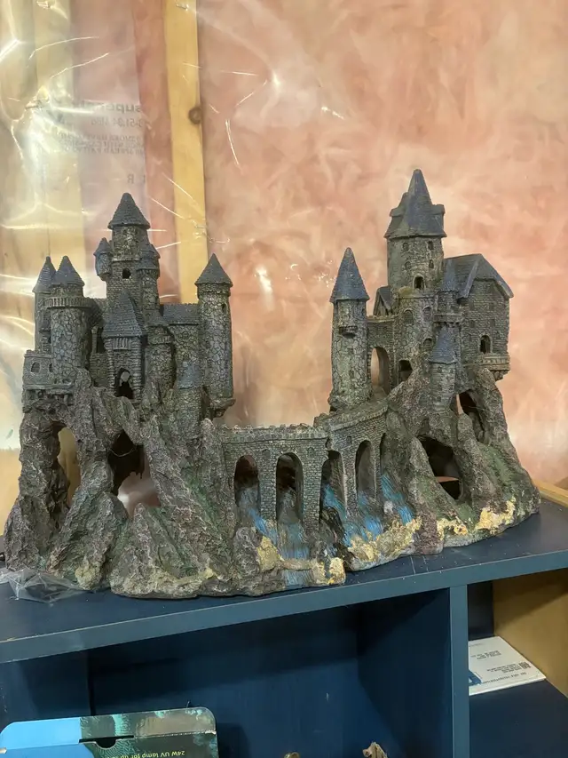 Penn Plax Age of Magic Extra Large Wizards Castle
