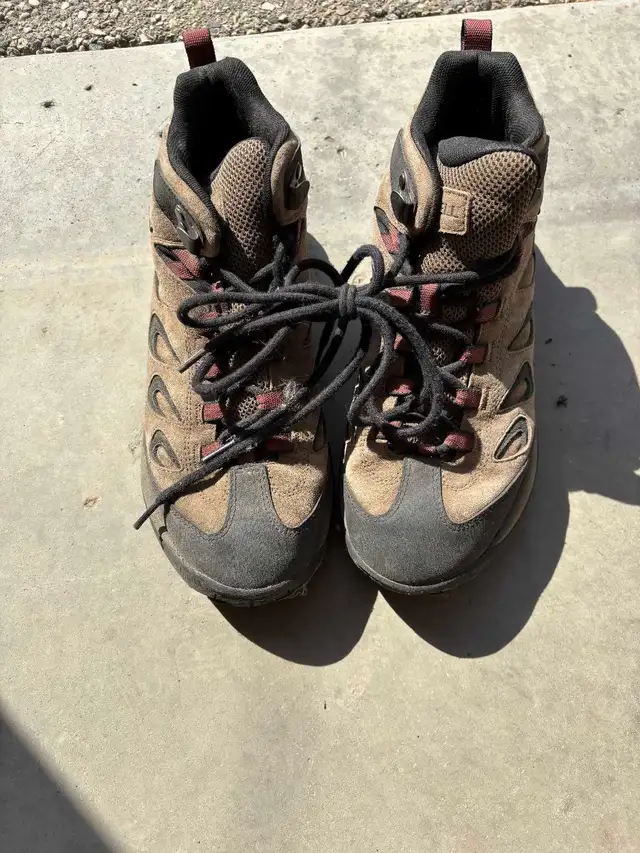 Merrell mens Hiking Shoes