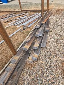 Free 6 foot by 5.5 weathered fence planks - Photo 3