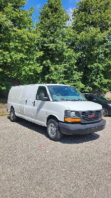 2010 GMC Savana EXTENDED