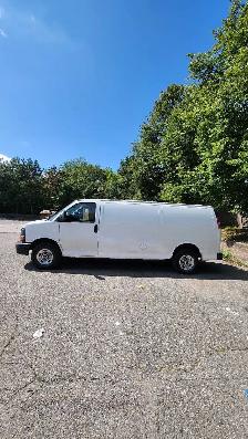 2010 GMC Savana EXTENDED - Photo 5