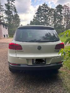2015 Volkswagen Tiguan 2.0 4motion all wheel drive - Photo 5