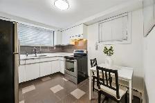 FURNISHED APARTMENT IN PORT CREDIT - Photo 6