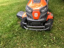 riding mower - Photo 3