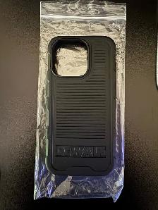 New Dewalt Strong Magnetic Case for iPhone 15 Pro - Photo 2