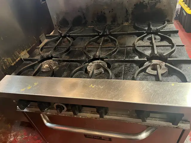 Commercial heavy stove for restaurant