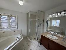 (For Rent) Beautiful Semi-Detached 3B/3Br, Great for Families - Photo 8