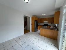 (For Rent) Beautiful Semi-Detached 3B/3Br, Great for Families - Photo 11