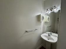 (For Rent) Beautiful Semi-Detached 3B/3Br, Great for Families - Photo 14