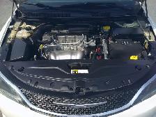 2016 Chrysler 200 WITH ONLY 96000 KM !! - Photo 8