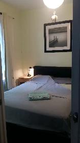 Nice confy and bright room, 300 meters from Rosemont metro - Photo 4