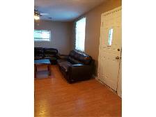 House with oversized Garage, 4 Bed, Big lot, extra parking