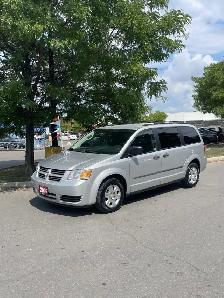 2009 Dodge Grand Caravan SE  /  152,000 KMS  /  1 OWNER