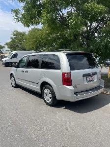 2009 Dodge Grand Caravan SE  /  152,000 KMS  /  1 OWNER - Photo 3