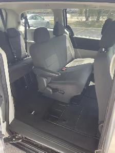 2009 Dodge Grand Caravan SE  /  152,000 KMS  /  1 OWNER - Photo 8