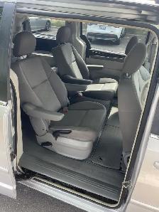2009 Volkswagen Routan SE  /  ONLY 159,000 KMS  /  1 OWNER - Photo 8