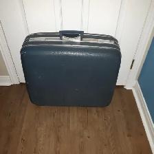 VALISE À MAIN 19'HAUTx21'LARGEx8'ÉPAIS VOYAGE OU AUTRE: $20.00