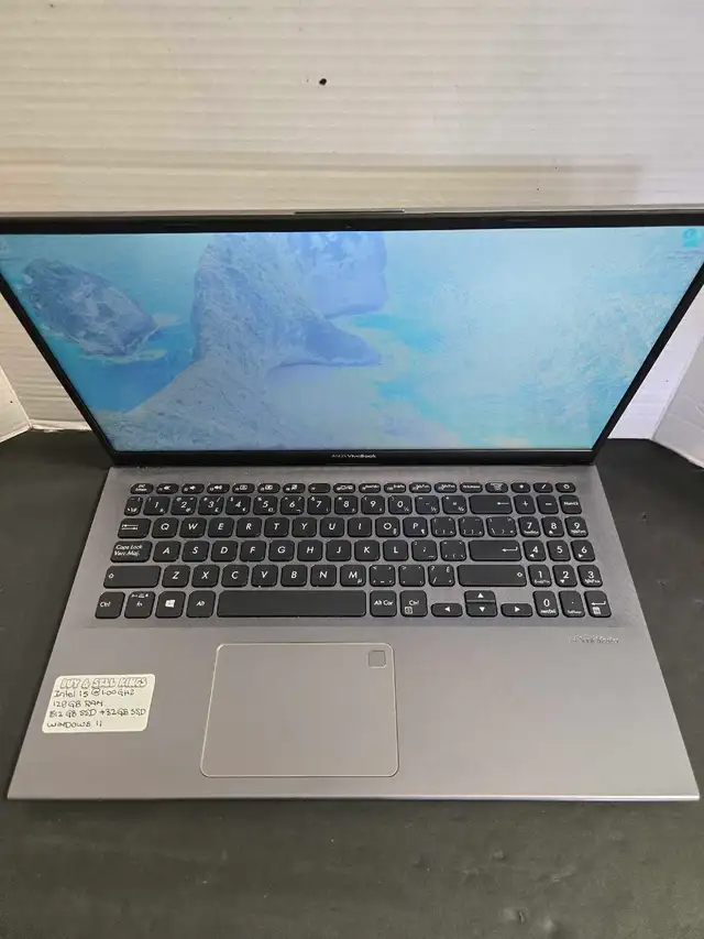 Asus Vivobook 15 With Charger