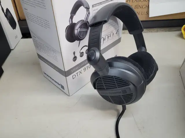 Beyerdynamic DTX-910