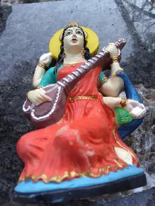 Handpainted 7' Goddess Saraswati Statue Patron of Arts - Photo 3