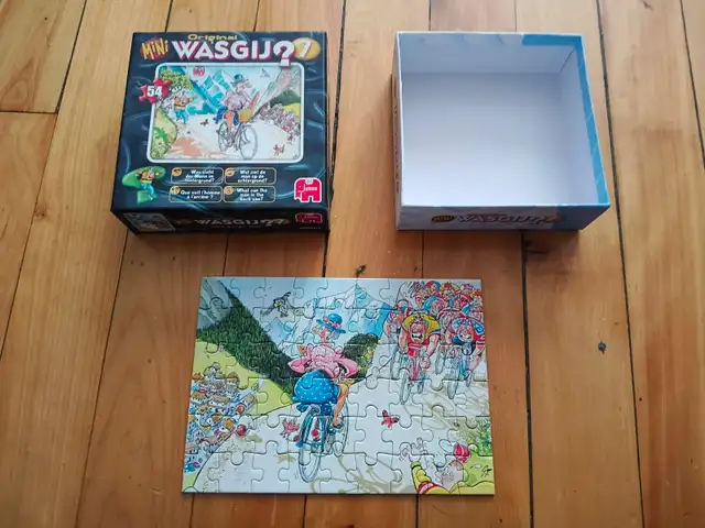 Mini Wasgij 7 What Can The Man In The Back See 54 Jigsaw Puzzle